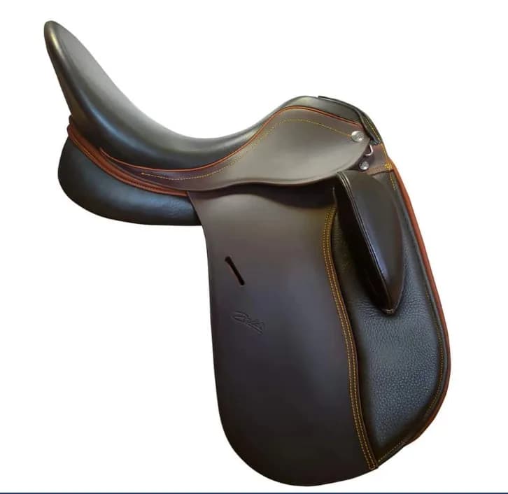 Silla Zaldi Royal Profunda TM · Doma Clásica con TM-System